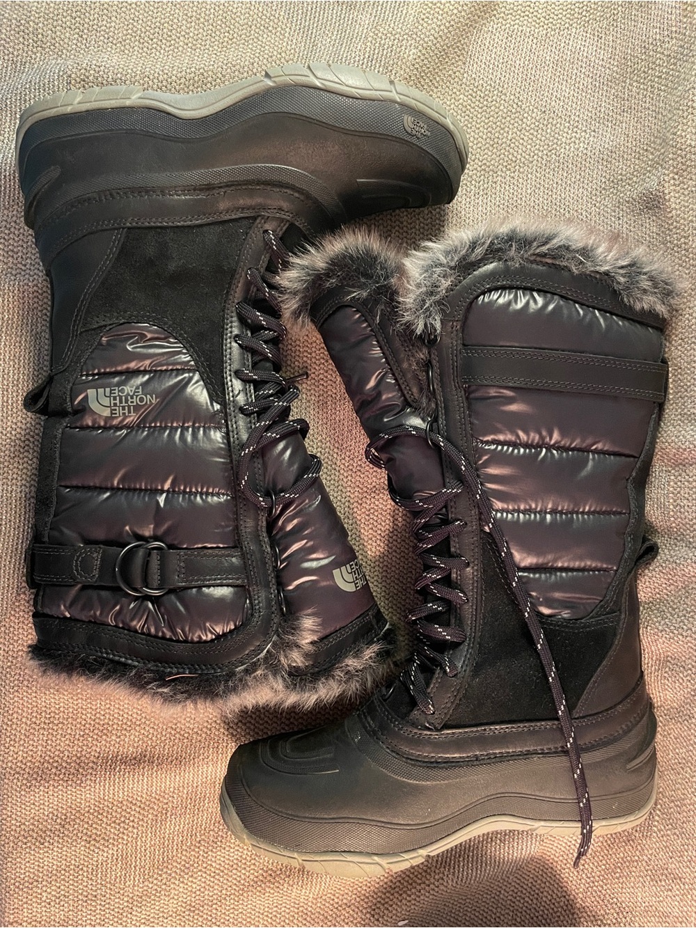 The North Face Women's Black Quilted Faux-Fur Cuff Winter Boots